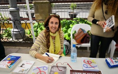 Compañeras de Charter 100 Gran Canaria firman libros en Gáldar y Valsequillo